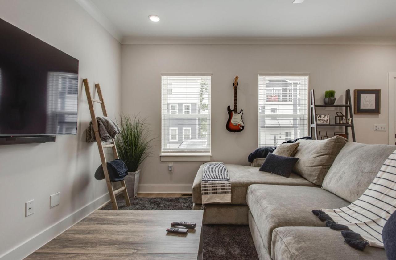 Classy, Cozy, Close To Downtown * Nashville